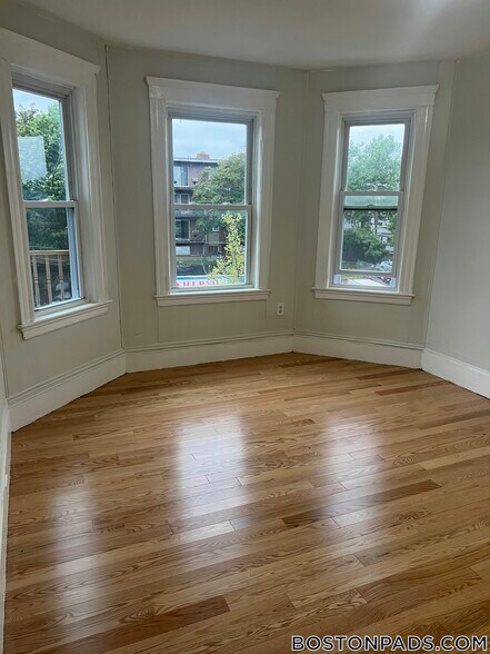 Building Photo - 800 Washington St