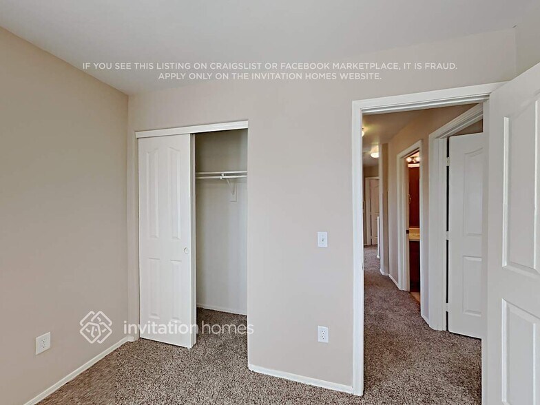Building Photo - 1204 S 120th Ln