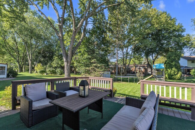 Building Photo - 5555 Patterson Dr