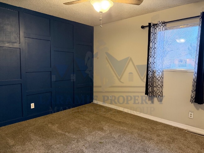 Building Photo - 3 Bedroom Home