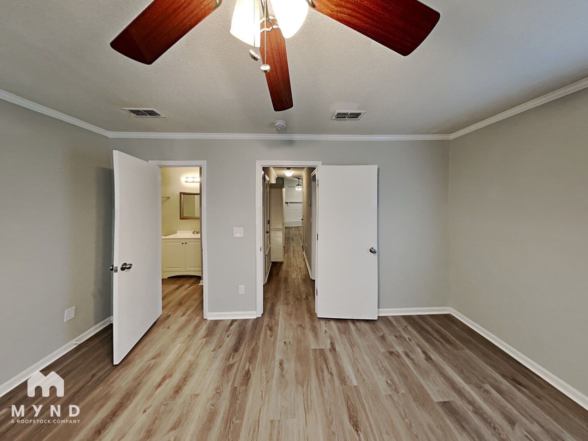 Building Photo - 6202 Blue Jay Ln