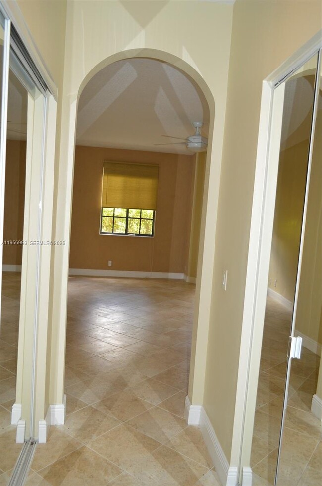 Building Photo - 1591 Passion Vine Cir