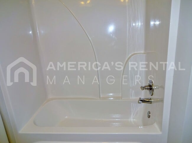 Building Photo - Home for Rent in McCalla! AVAILABLE NOW!! ...