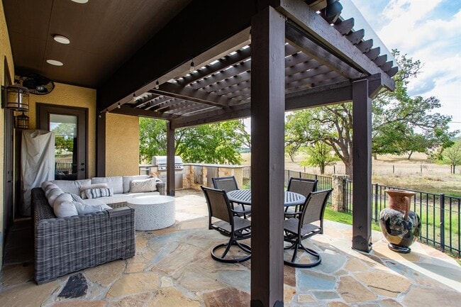 Building Photo - 2916 Rock Barn Dr