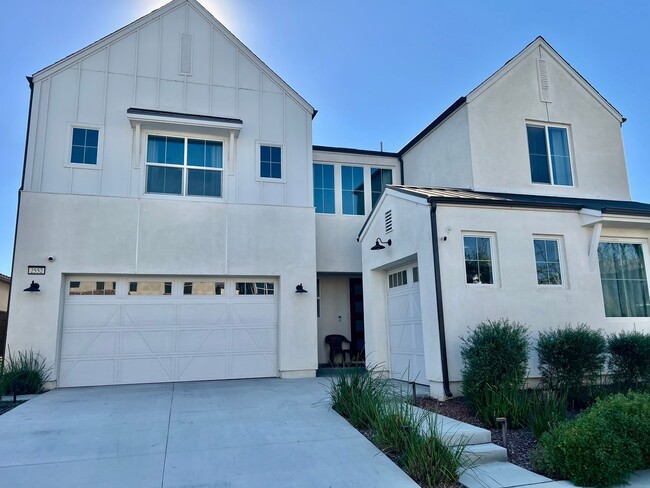 Primary Photo - Newer 2 Story Family Home