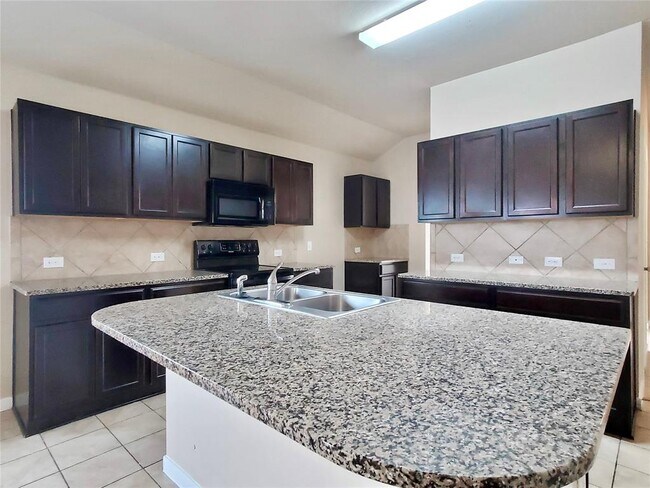 Building Photo - 6001 Roderick Dr