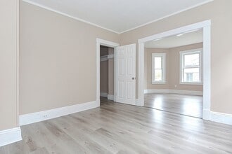 Building Photo - 78 Boisvert St