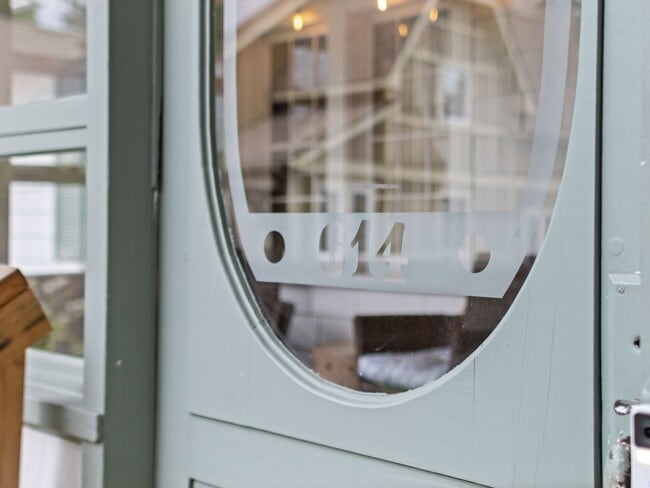 Building Photo - Charming Furnished 2BR Bungalow in Rockwood