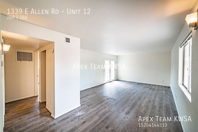 Building Photo - $995 2BR/2BA Available Early 2025! Newly r...