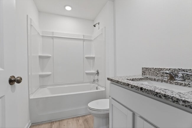 Building Photo - 1115 Ave F