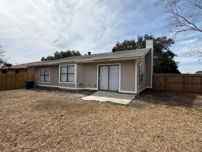 Building Photo - 2707 Alan Shepard Dr