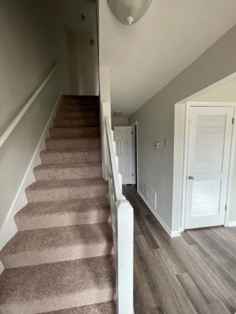 Building Photo - Come visit this cute 3 bedroom 1.5 bath in Chesapeake