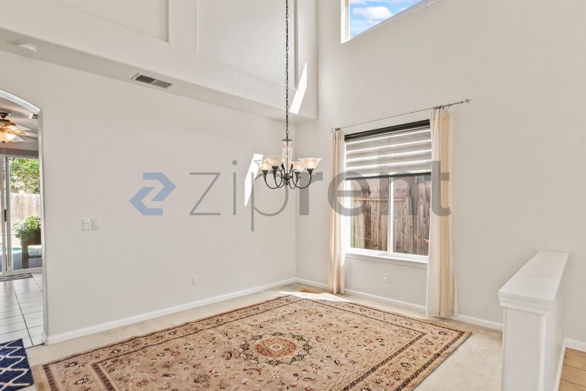 Building Photo - 2433 Pearlite Way