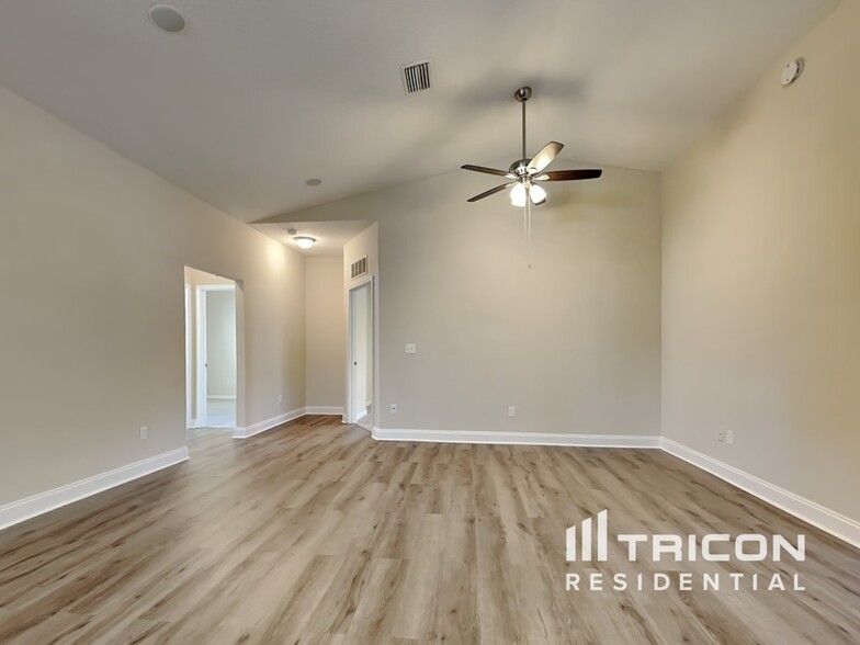 Building Photo - 39 Wood Acre Ln
