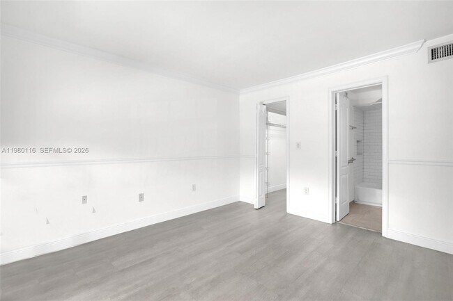 Building Photo - 3245 Virginia St