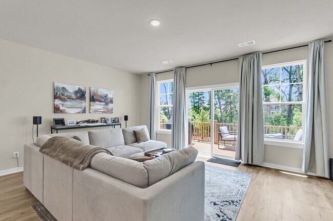 Building Photo - Beautiful 4-Bedroom, 3.5-Bathroom Townhome...