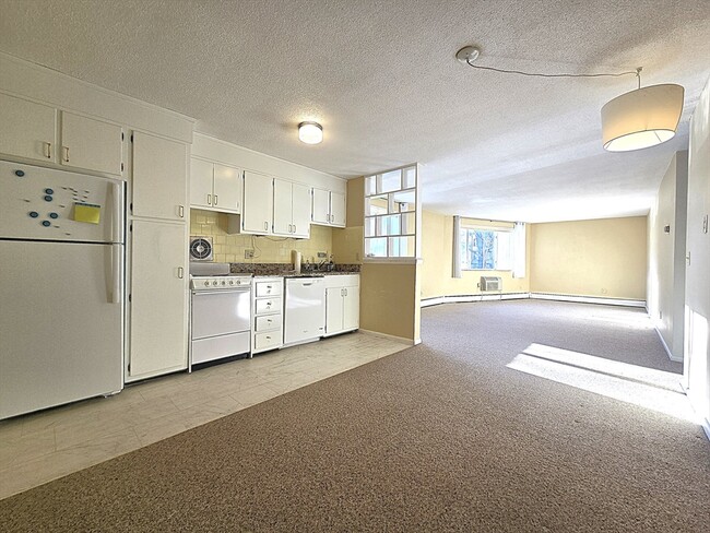 Building Photo - 50 Green 316 Grn