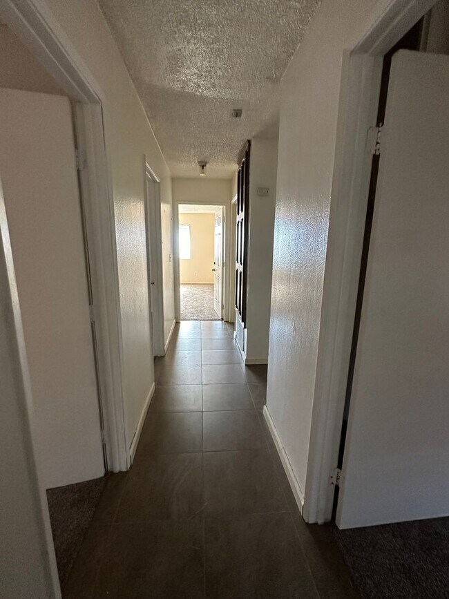 Building Photo - 4BD/2BA Home - Moreno Valley, CA 92557