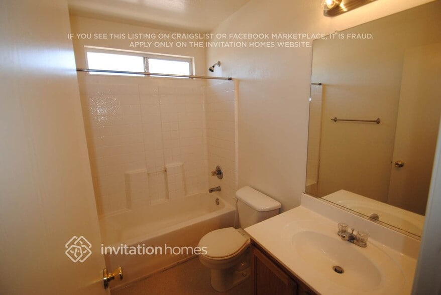 Building Photo - 12506 W Shaw Butte Dr