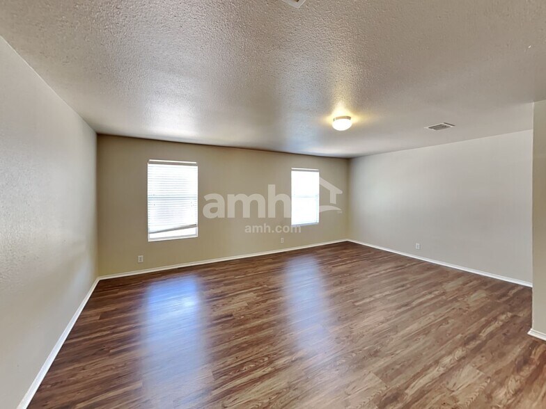 Building Photo - 11830 Briarton Pass