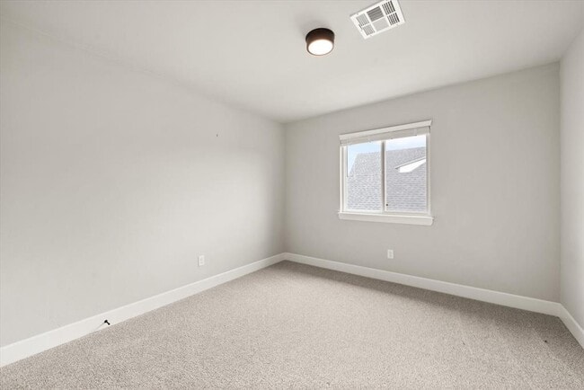 Building Photo - 8732 Beechgrove Dr