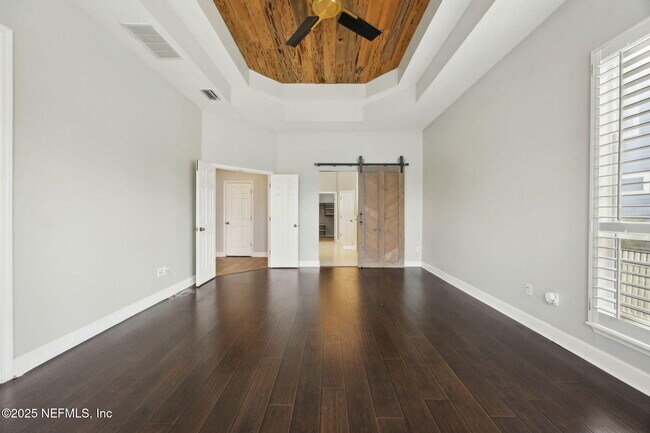 Building Photo - 1842 Paradise Moorings Blvd