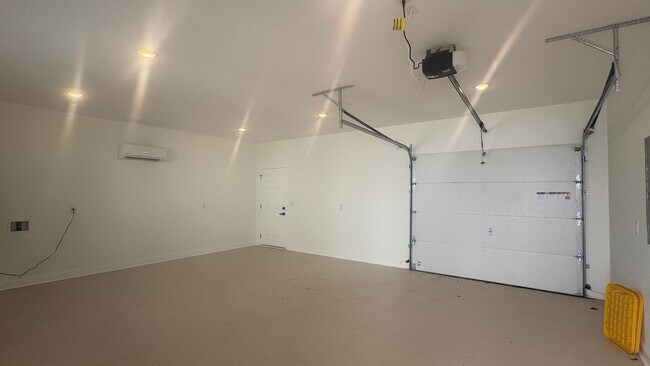 Building Photo - East Duffy Street