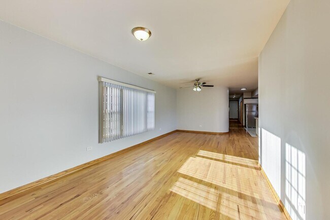 Building Photo - 1452 W Cortez St