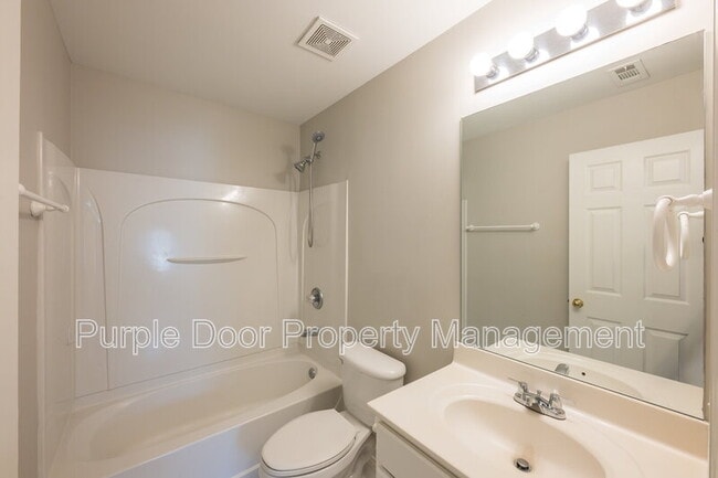 Building Photo - 320 Tuggle Ct