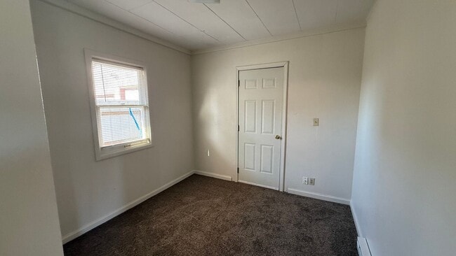 Building Photo - Market Flats