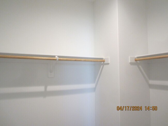 Building Photo - COOL POOL, PARKS AND NEAR NEW 3 BR PLUS DEN IN MEINFEE