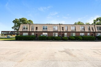 Building Photo - 441 Harding Pl