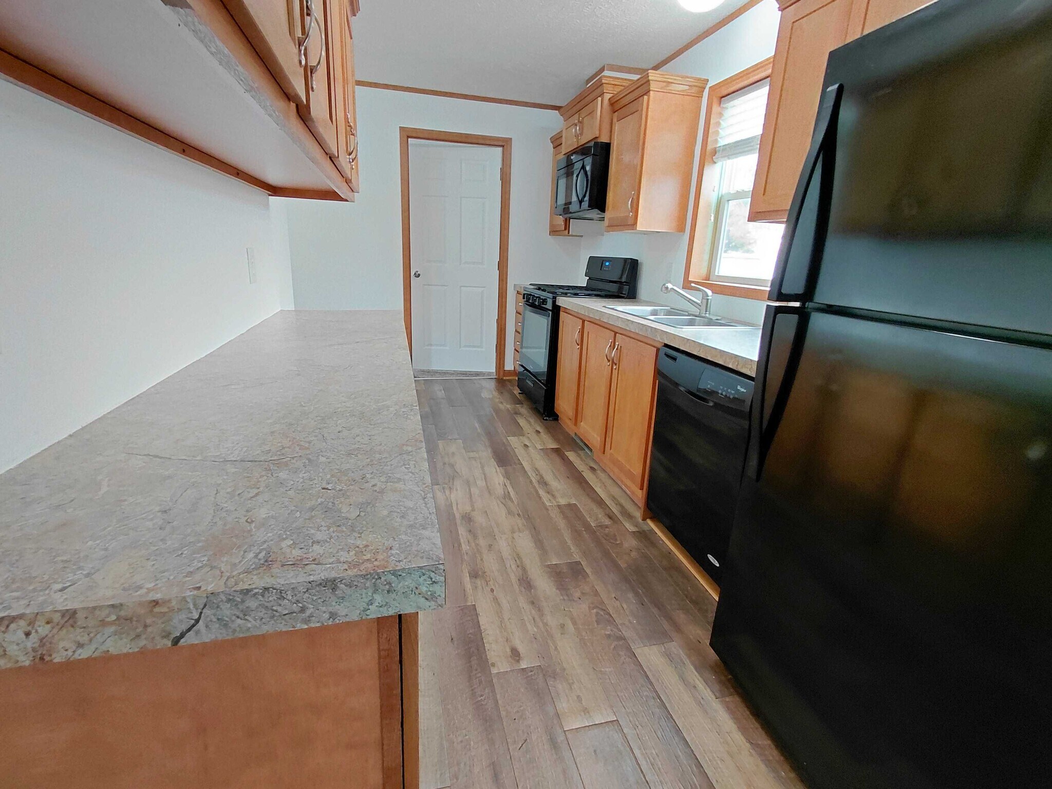 Building Photo - 2008 Heron Dr NW