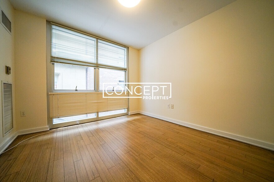 Building Photo - 40 Boylston St