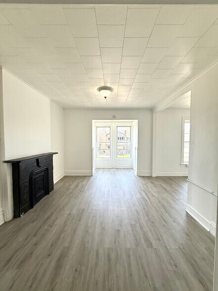 Building Photo - 73 Saratoga Ave