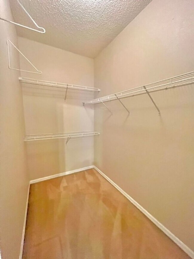 Building Photo - Spacious 4-Bedroom, 2-Bathroom Home for Re...
