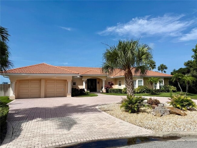 Building Photo - 376 W Royal Flamingo Dr