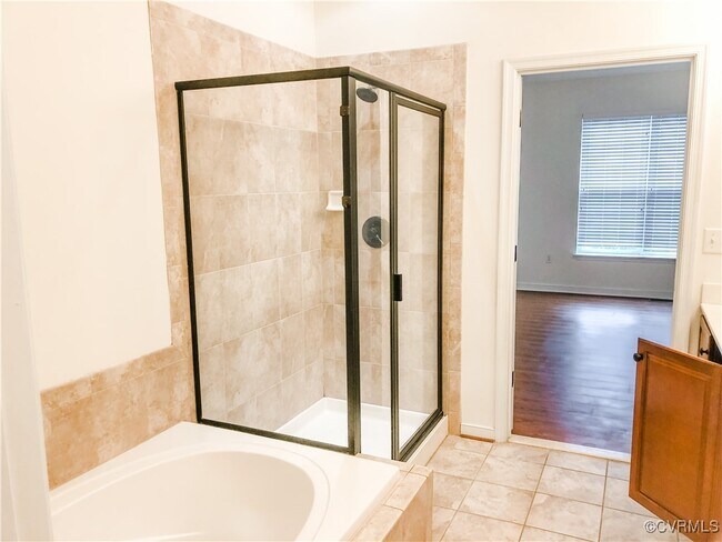 Building Photo - 4707 Brydes Ln