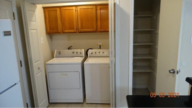 Building Photo - 5810 Twisted Pine Ct