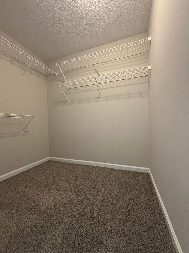 Building Photo - A Great Space on Pine Valley Court