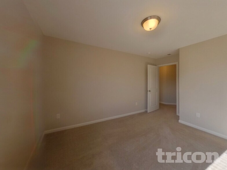 Building Photo - 583 Goldstone Ln