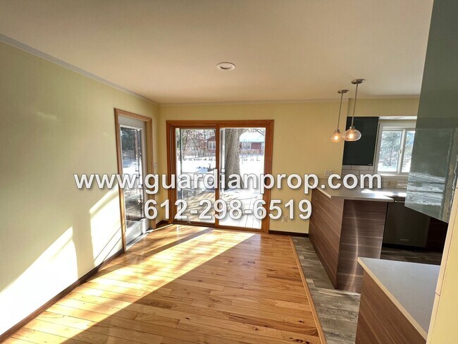 Building Photo - Updated House on Large Corner Lot for September, Attached Garage, Remodeled Kitchen, Amazing 3 Se...