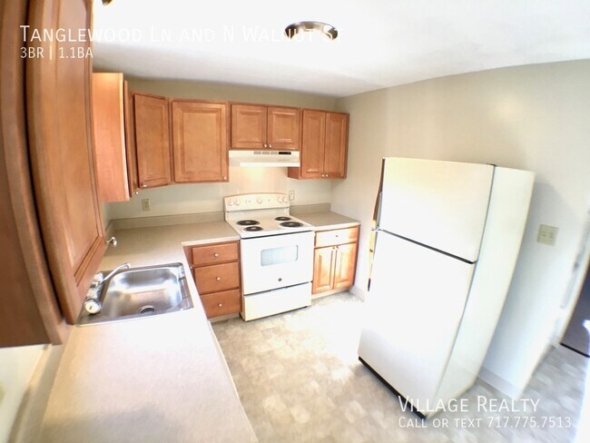 Building Photo - 410 Tanglewood Ln