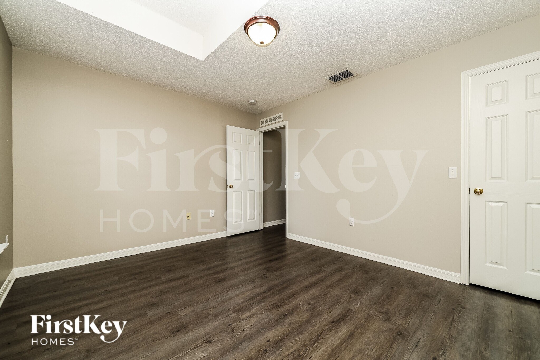 Building Photo - 10409 River Bream Dr