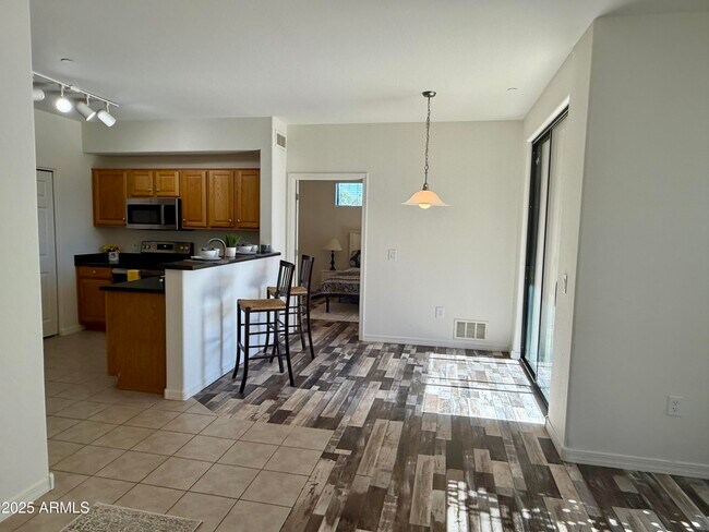 Building Photo - 3330 S Gilbert Rd