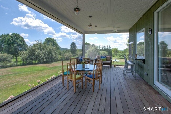 Building Photo - 187 Old Mt Tom Rd