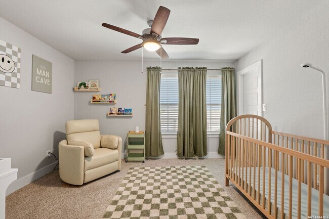 Building Photo - 6410 Comanche Sky