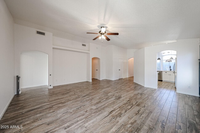 Building Photo - 6209 W Blackhawk Dr