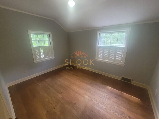 Building Photo - LARGE CAMPUS HOME AVAILABLE MID AUGUST 2024