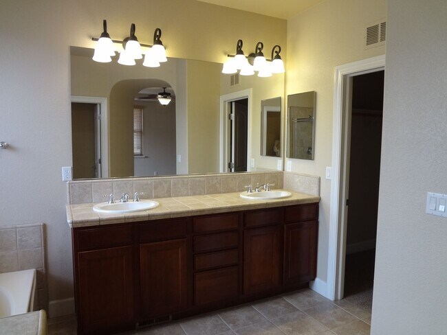 Building Photo - COMING SOON! Beautiful 5 bedroom Home in Lincoln Crossing Village!